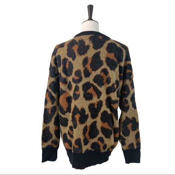Band of Gypsies Leopard Fuzzy Oversize Crew Neck SweaterWomen's Size XS - Picture 4 of 11